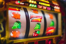 hoki42 kasino online terpercaya permainan meja klasik blackjack roulette baccarat Indonesia